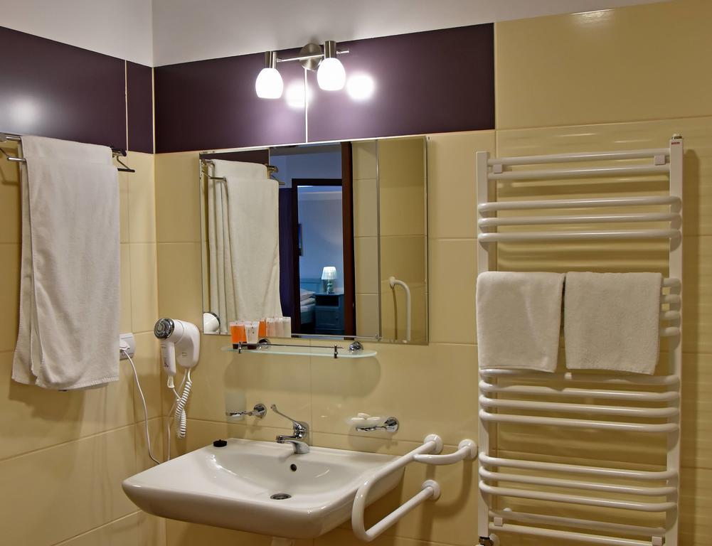 Kompleks Hotelowy Logos Augustów Habitación foto
