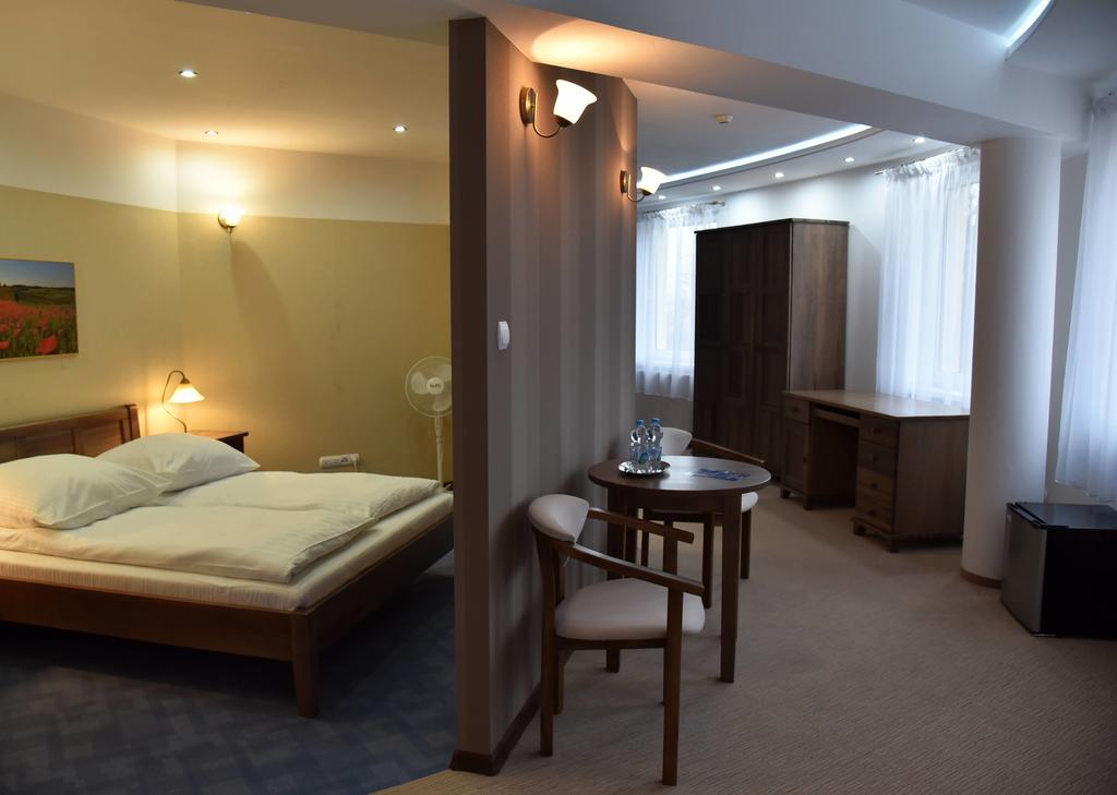Kompleks Hotelowy Logos Augustów Habitación foto