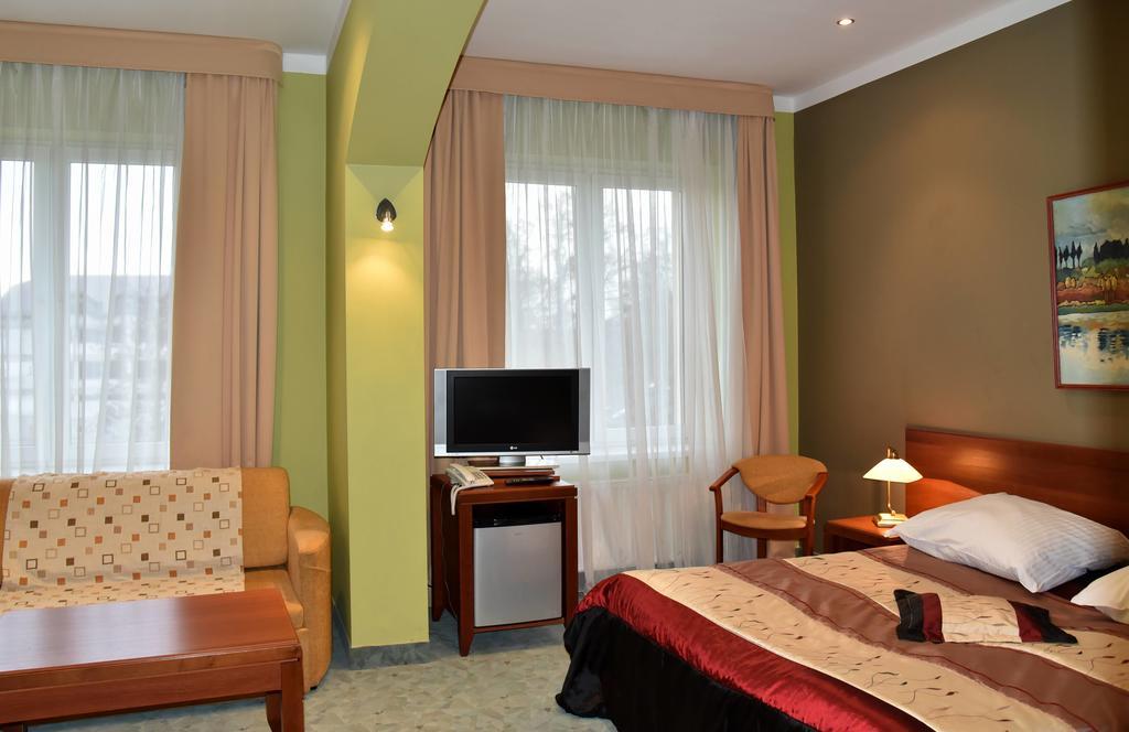Kompleks Hotelowy Logos Augustów Habitación foto